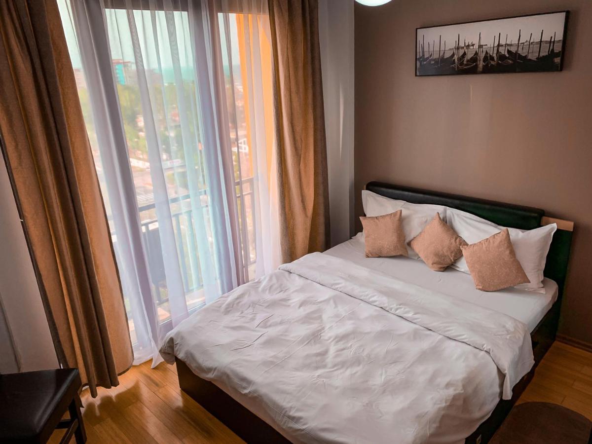 Bari Luxury Apartment *